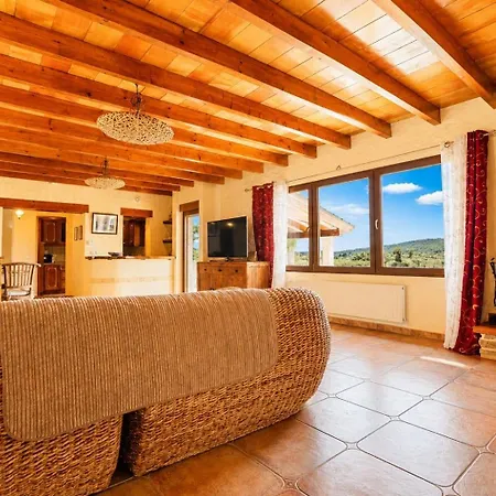 Cozy Vacation Villa
