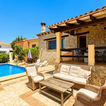 Cozy Vacation Villa